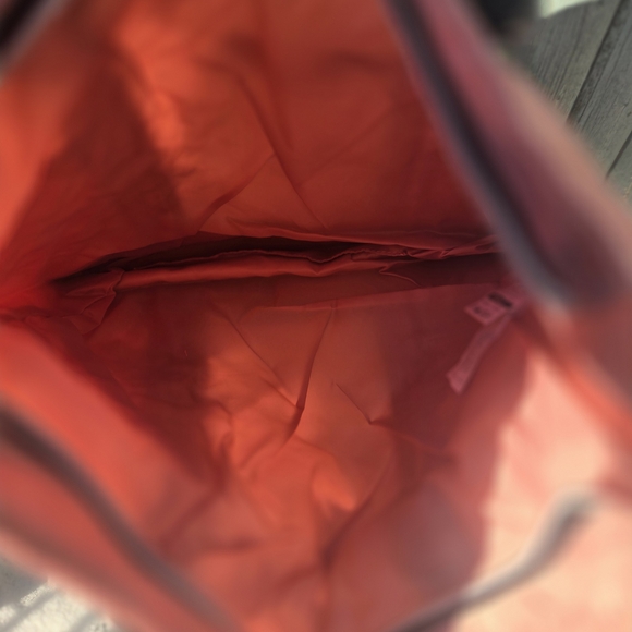 Puma Quilted Pink Tote Bag Athleisure Nylon Gym Travel NWT - Picture 3 of 3